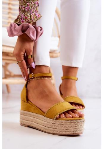 Žluté sandály na platformě pro dámy