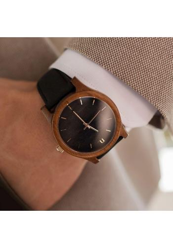 Čierno-biele drevené hodinky s koženým remienkom pre pánov