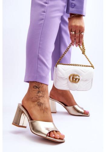 Zlaté dámské pantofle na podpatku