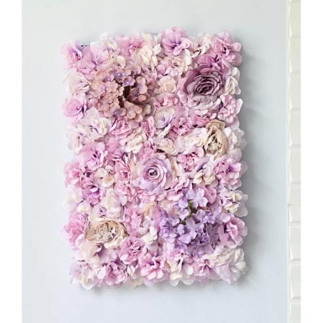 Květinový nástěnný panel ve fialové barvě