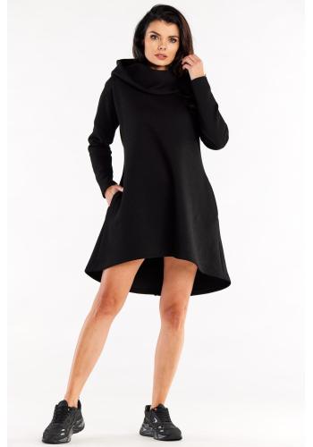 Trapézové černé šaty s kapucí
