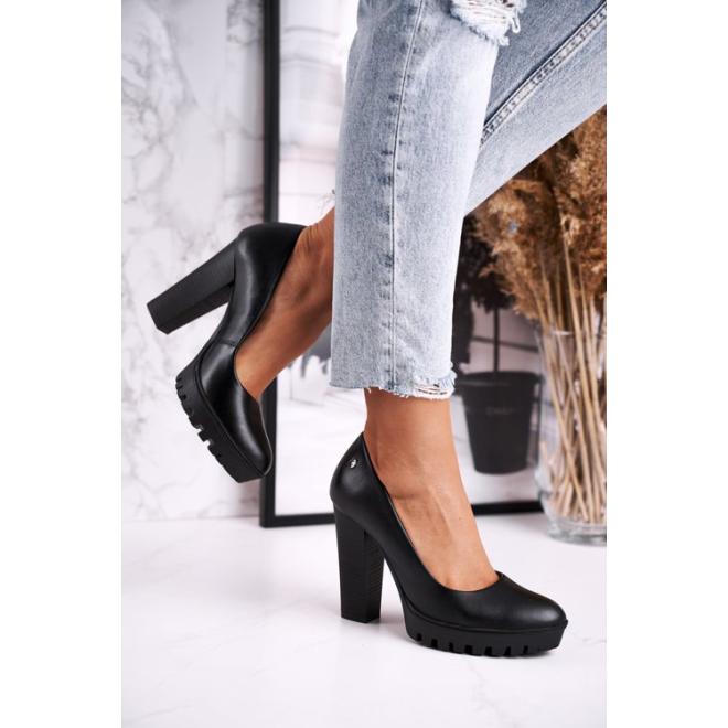 Černé kožené dámské lodičky