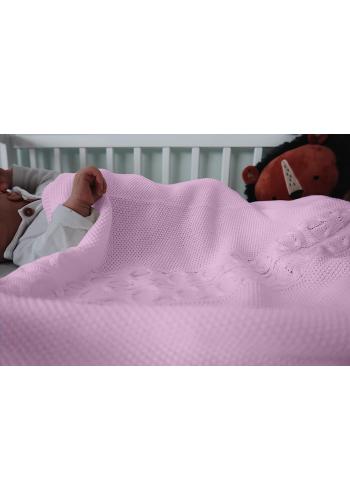 Mäkká pletená deka vo svetlo ružovej farbe