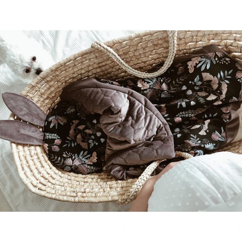 Teplá sametová deka pro děti s motivem vintage květin