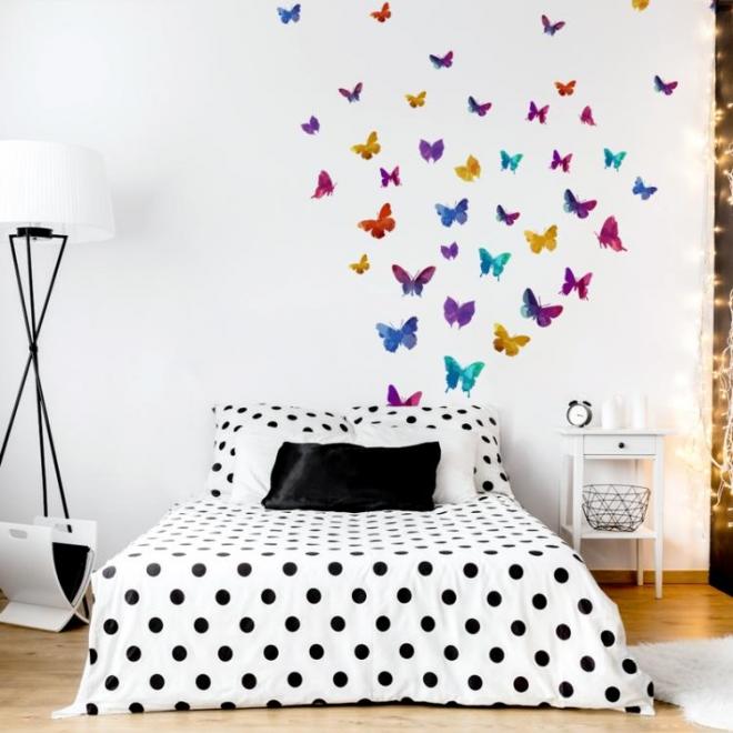 Levně Sada nálepek na zeď s motivem barevných motýlů, DK207