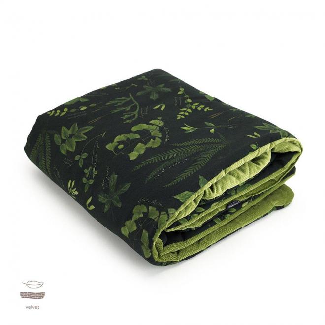 Černo-zelená sametová teplá deka pro děti s bylinkovým motivem