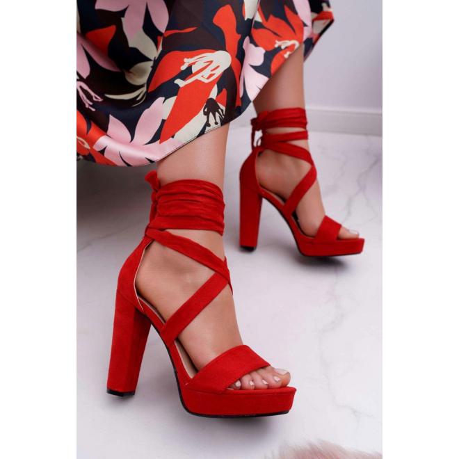 Dámské vázané sandály na stabilním podpatku v červené barvě