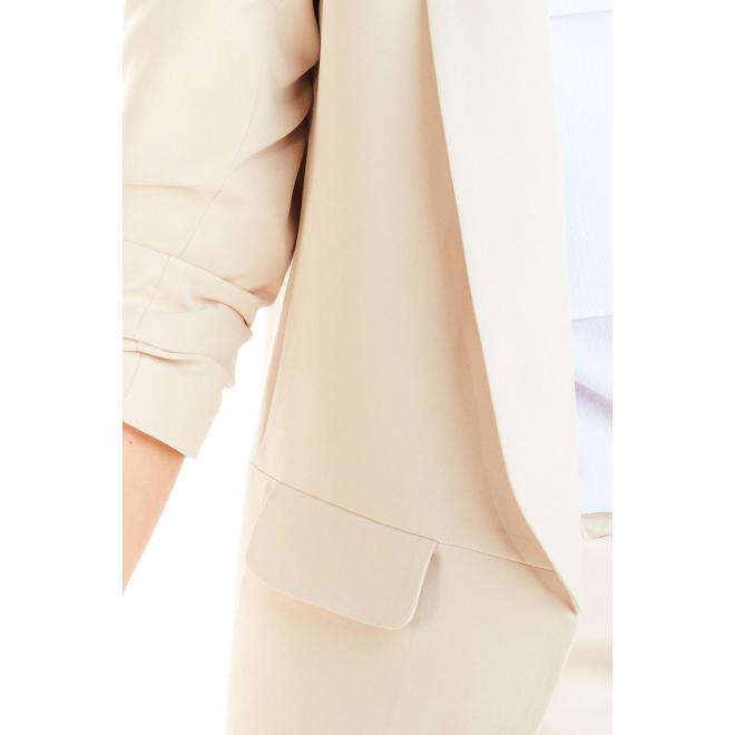 Volné dámské sako béžové barvy bez zapínání