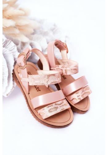 Trendy dětské lesklé sandály v růžové barvě