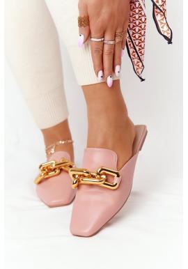 Růžové dámské pantofle zdobené řetízkem