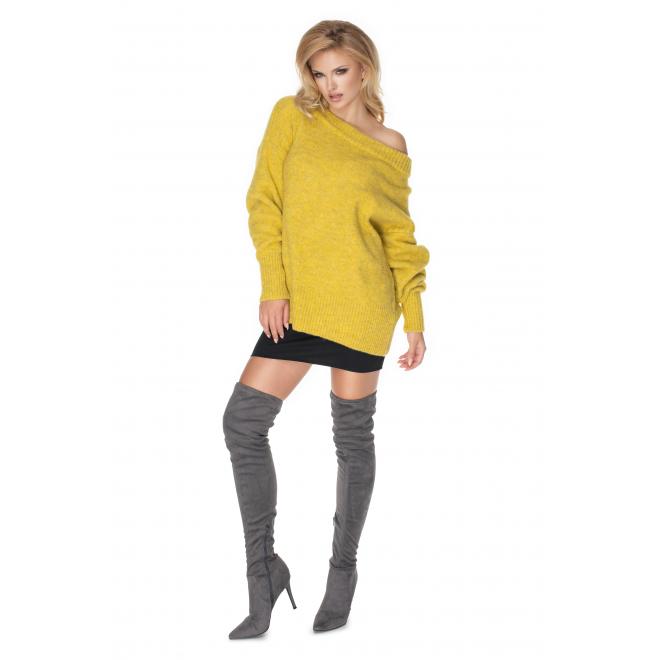 Módní dámský oversize svetr ve žluté barvě