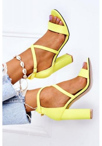 Dámské sandály s řemínky na podpatku v neonových žluté barvě